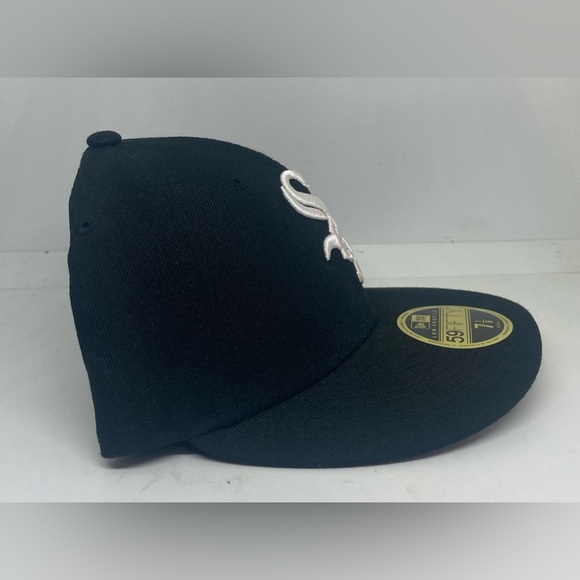 Chicago White Sox New Era Low Profile 59FIFTY Fitted Hat - Black Size 7 1/8 - Picture 2 of 8